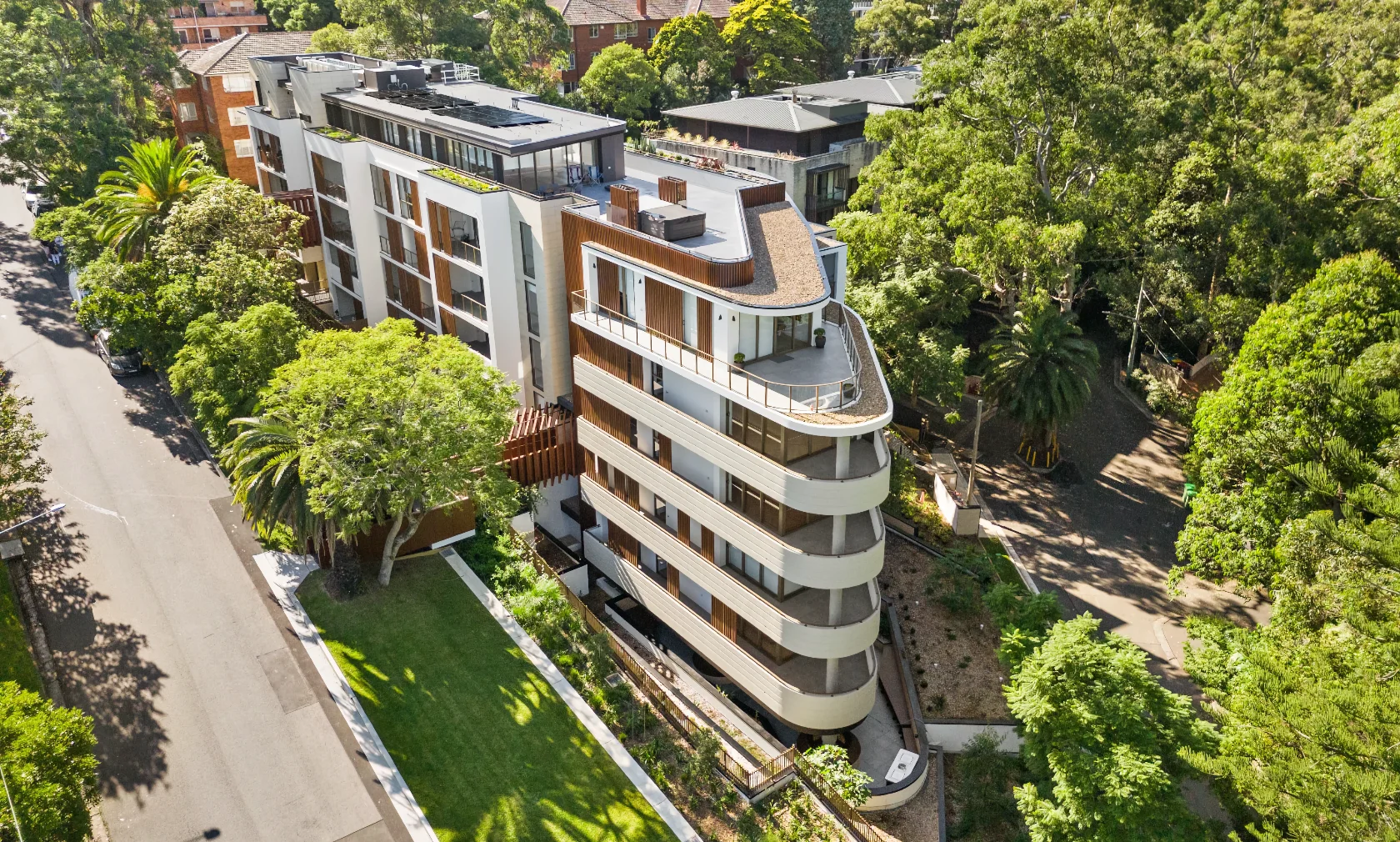 Rosewood Residences, Roseville